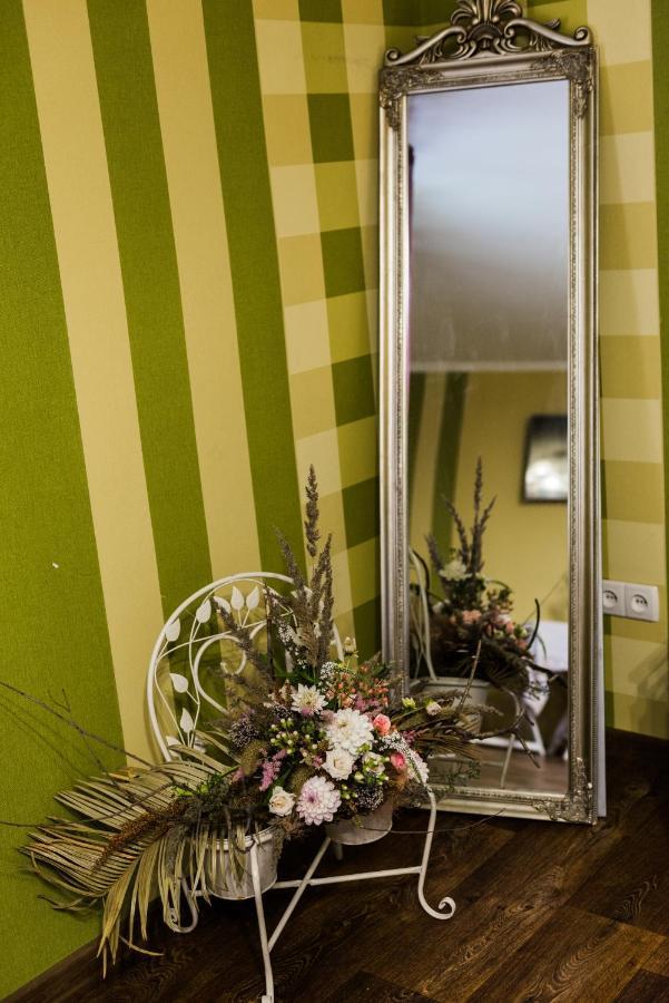 Golden Park Apartments อูมาน ภายนอก รูปภาพ